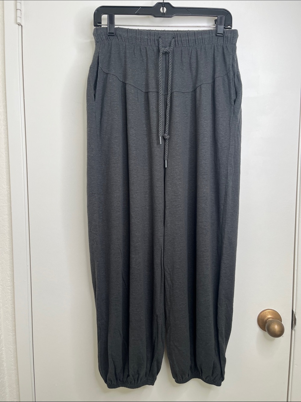 AERIE Gray Lounge Jogger Sweatpants Women’s sz M Pockets Drawstring Baggy Linen